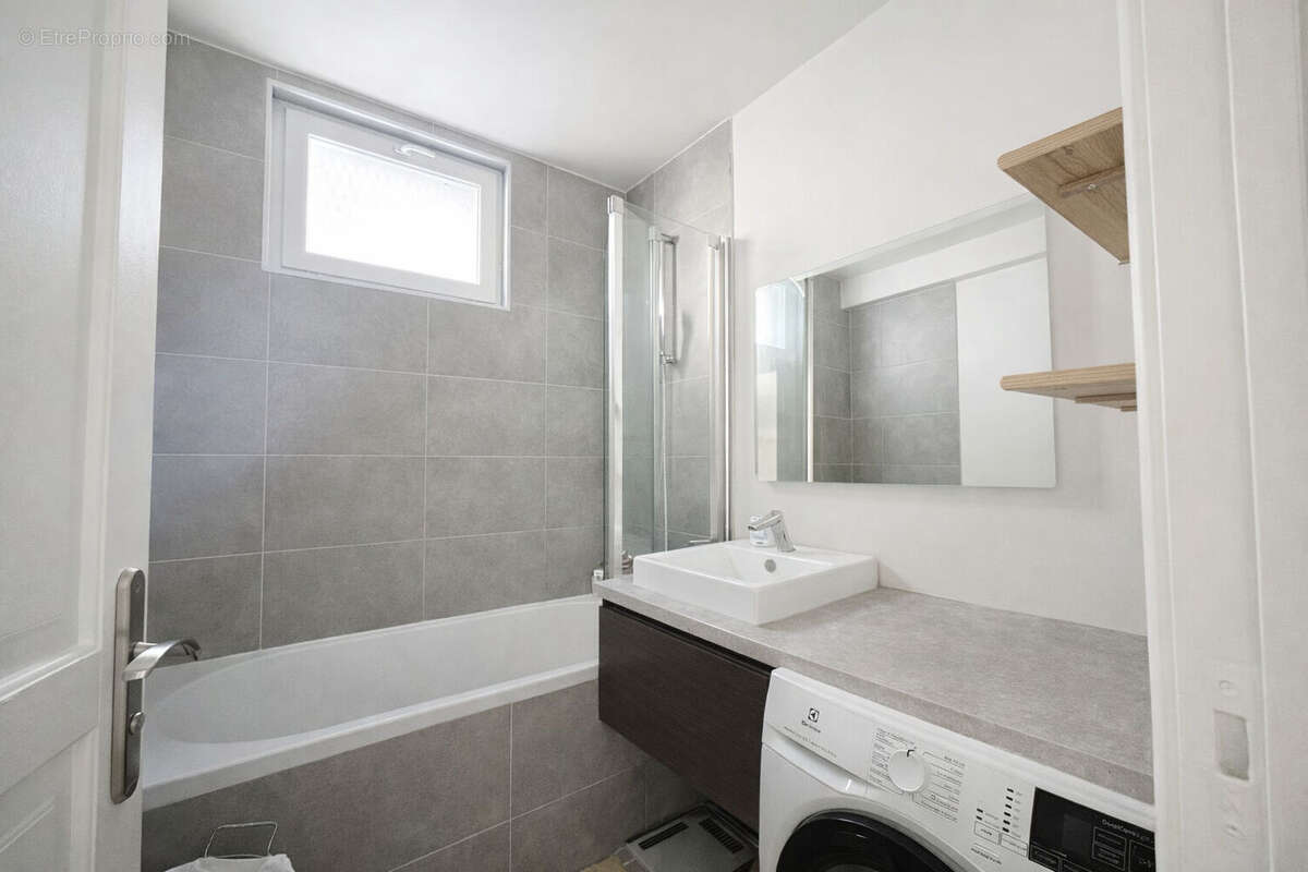 Appartement à SURESNES