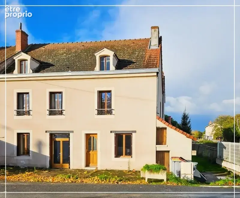 Immeuble à vendre HURIEL (03) Grande maison avec deux logements - photo 2