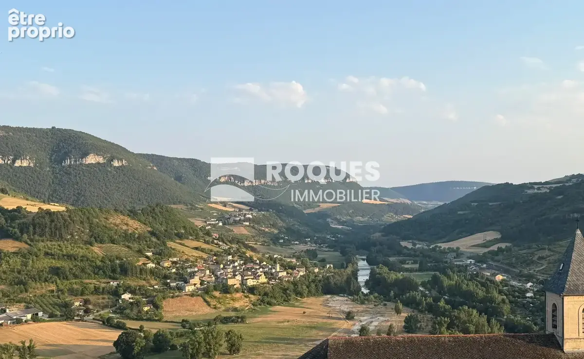 Compeyre, maison en pierre,  136 m2 habitables plus jardinet, terrasses et dépendances - photo 27