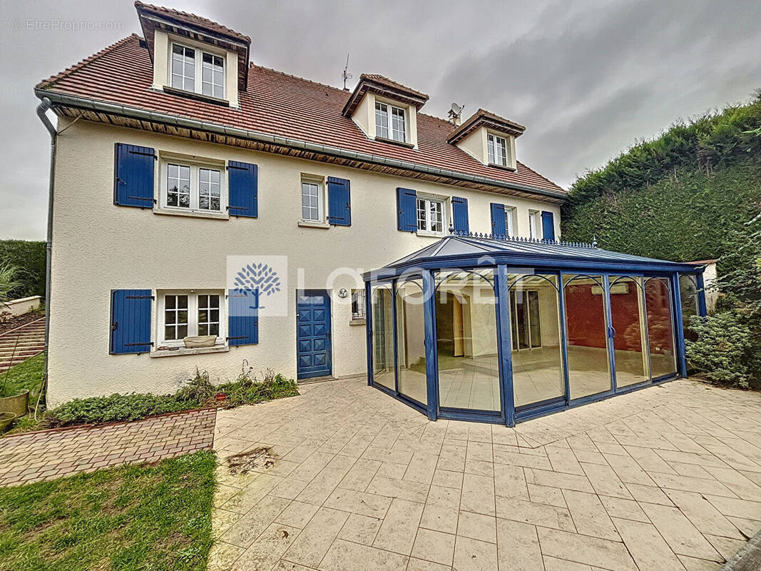 Maison à CHAUNY