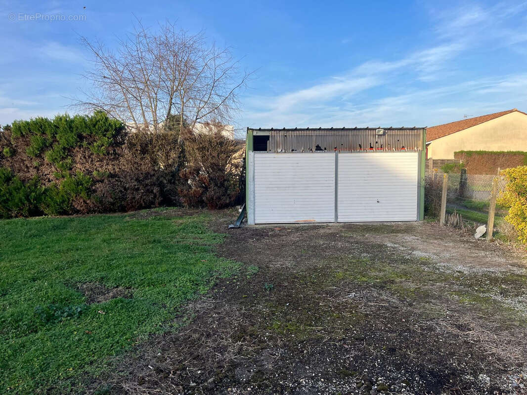 Maison à PAREMPUYRE