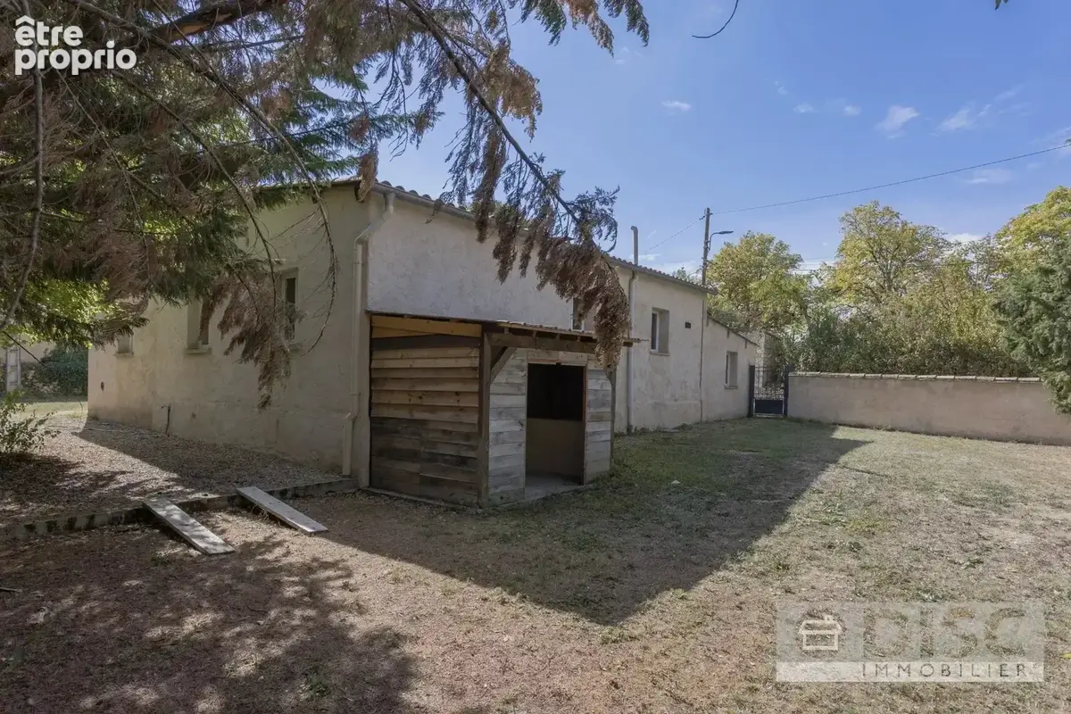 Maison de plain-pied rénovée avec jardin clos. - photo 15