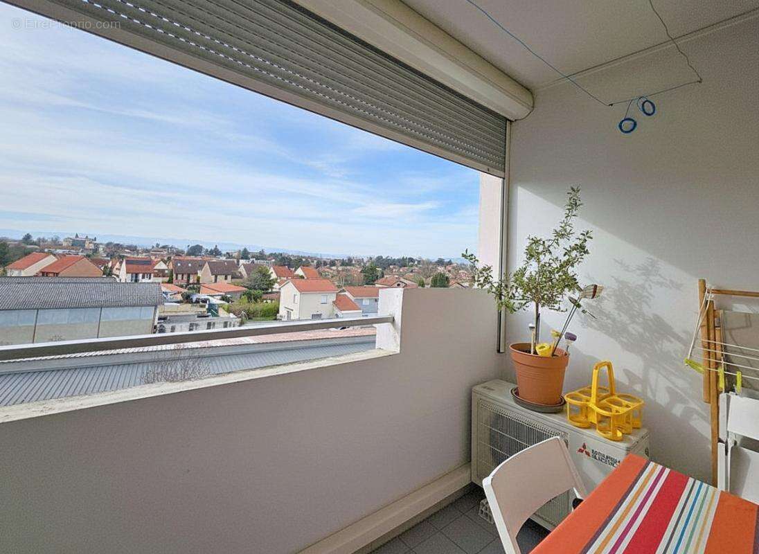 Appartement - 4 Chambres - Balcon - Cave - Jolie vue dégagée - Proche commodités - photo 10