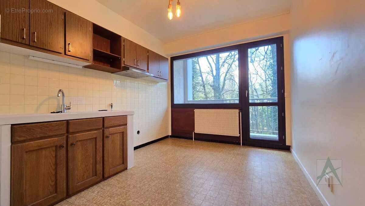 Appartement à JACOB-BELLECOMBETTE