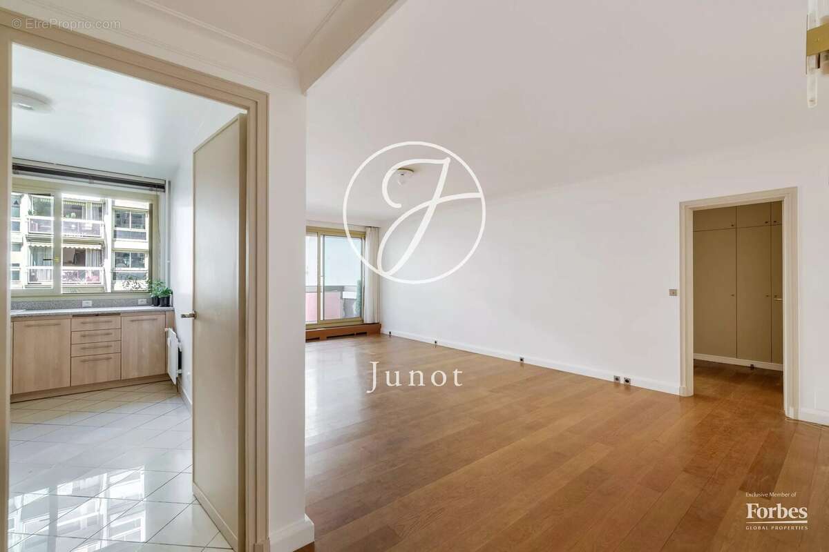 Appartement à PARIS-6E