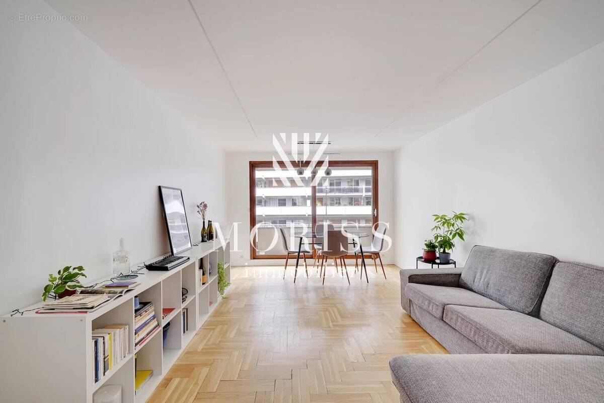 Appartement à PARIS-11E