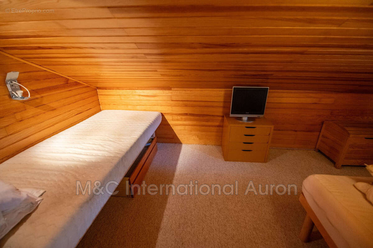 Appartement à SAINT-ETIENNE-DE-TINEE