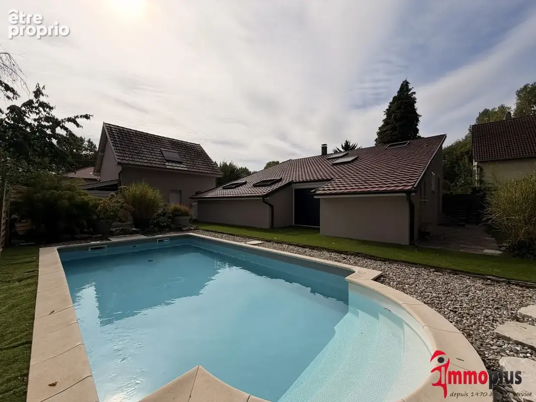 Maison de caractère avec piscine sur 8,42 ares - Mulhouse Dornach - photo 2