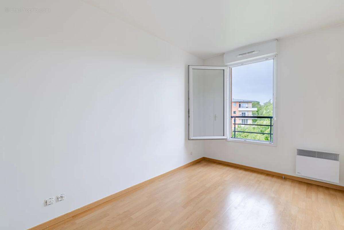 Appartement à VIGNEUX-SUR-SEINE