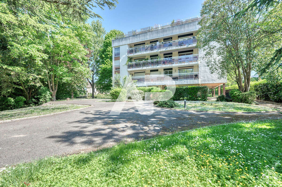 Appartement à RUEIL-MALMAISON