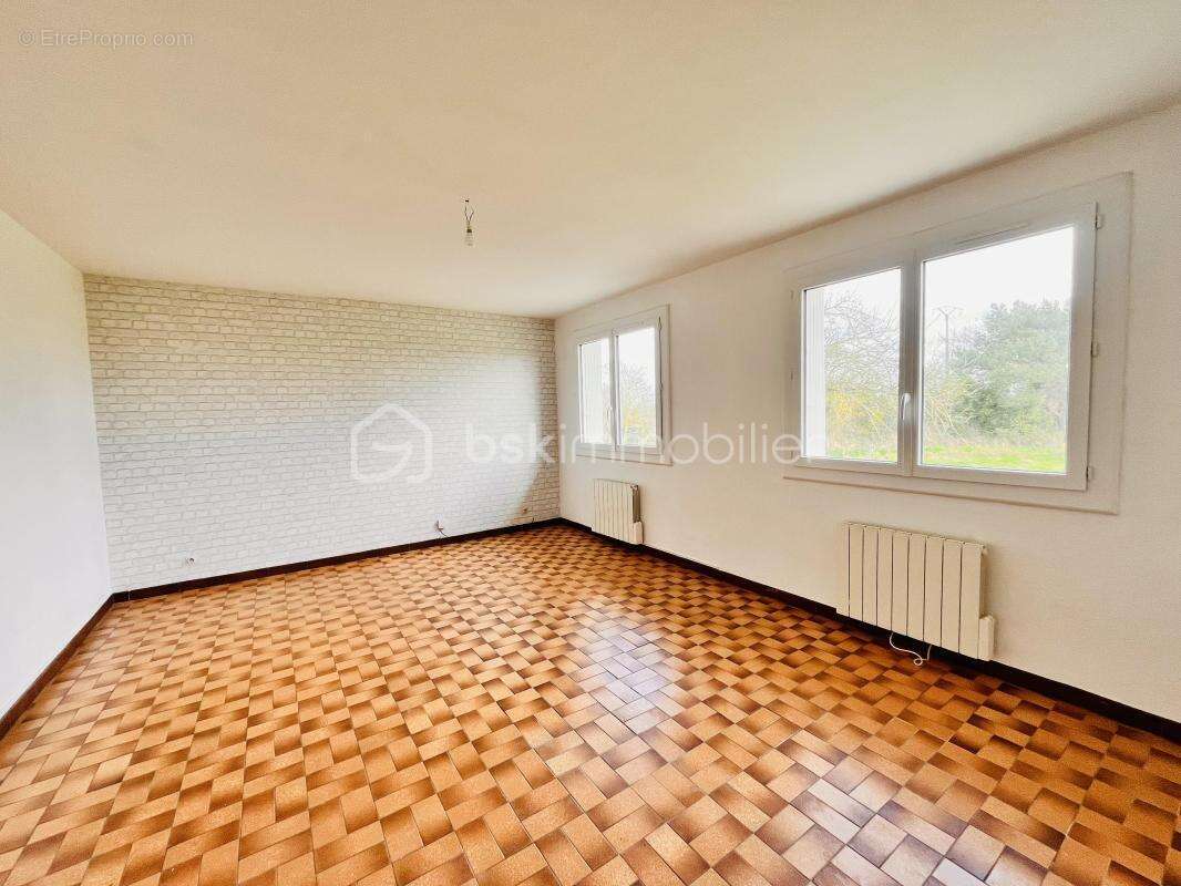 Maison 5 chambres, vie de plain-pied, sous-sol complet - photo 4