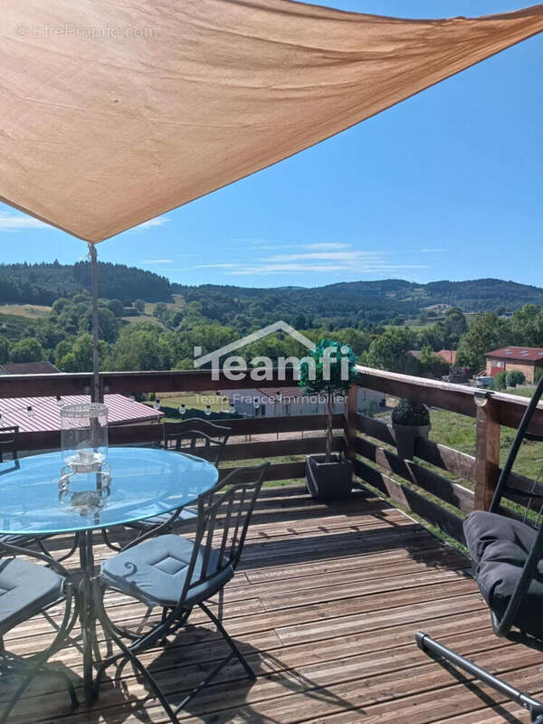Maison 240 m² à Saint-Just-En-Chevalet  - photo 6