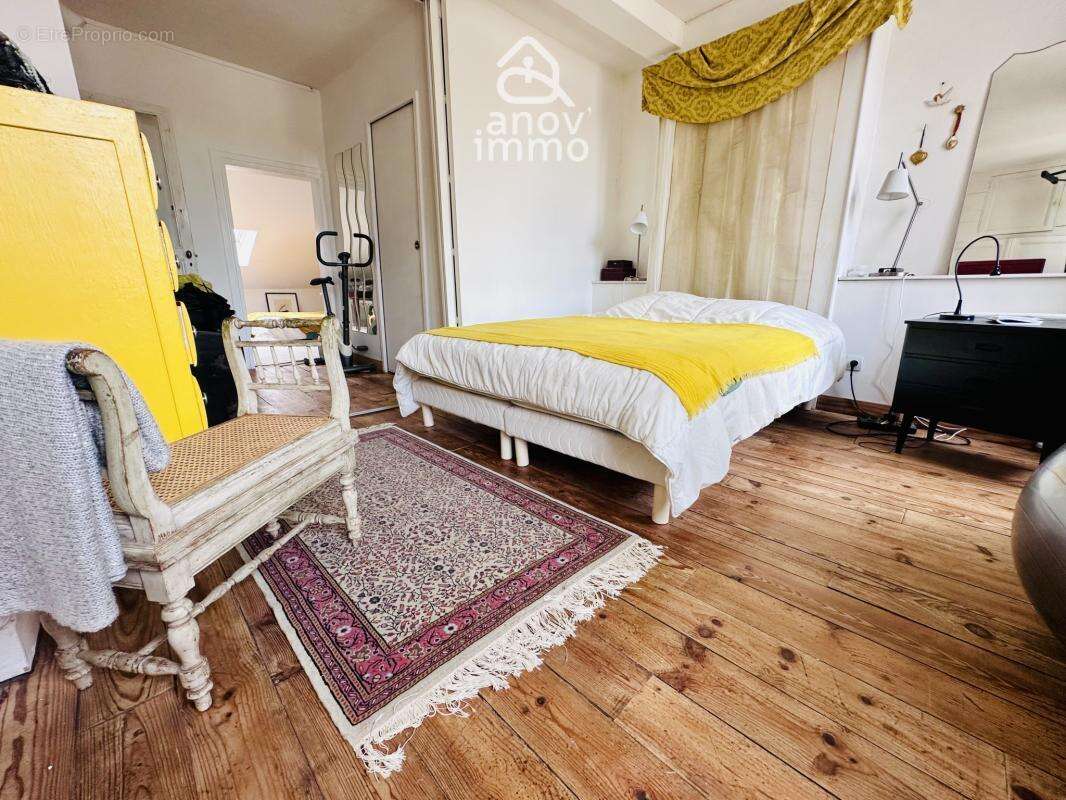 Maison de charme avec jardin intime, terrasse et atelier   E - photo 10