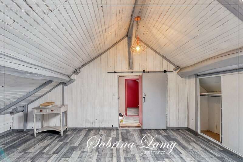  Maison avec dépendance à fort potentiel – Loisy-en-Brie (51130) - Jardin - Terrasse - photo 8