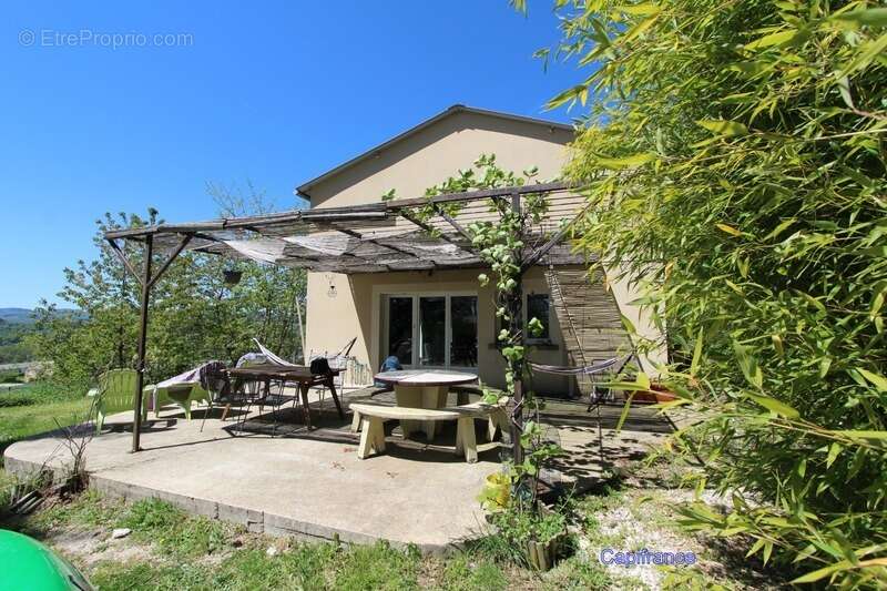 Maison à VERNOUX-EN-VIVARAIS