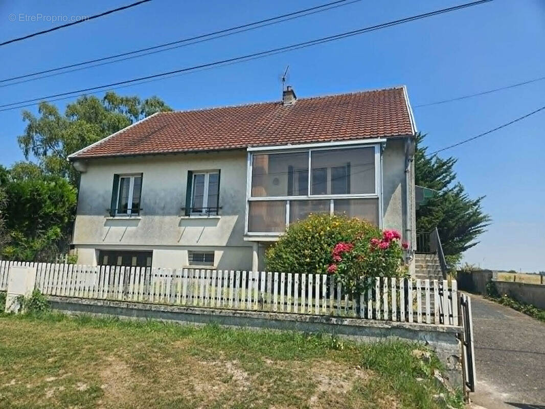 Maison à SERY-LES-MEZIERES