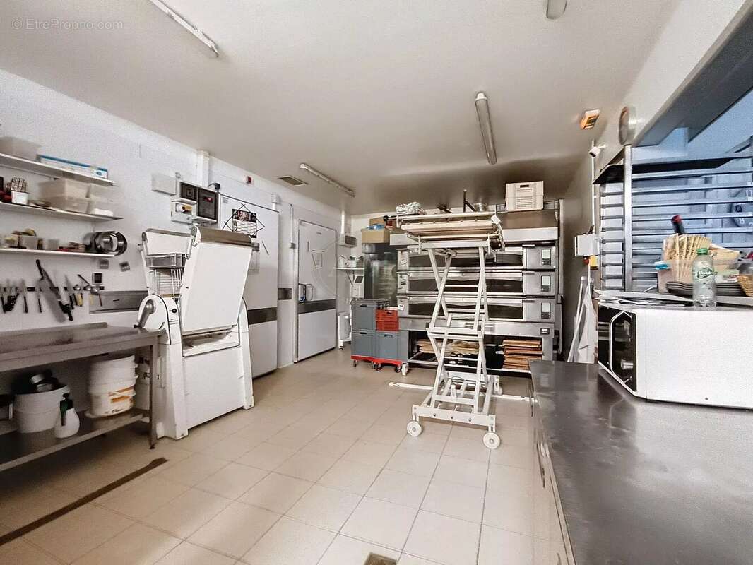 Commerce à BAGNERES-DE-LUCHON