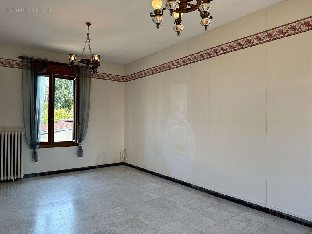 Maison familiale avec verger Quartier Baratte Courlis - photo 5