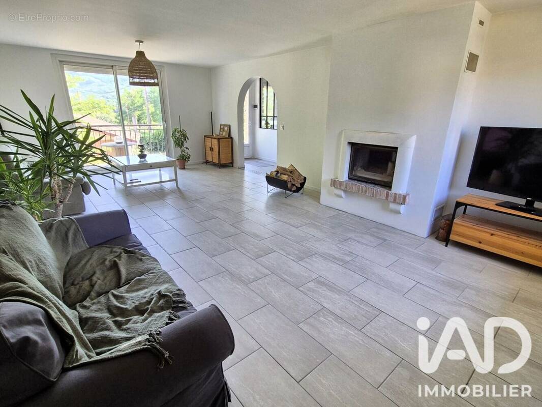 Photo 1 - Maison à PAYRIN-AUGMONTEL
