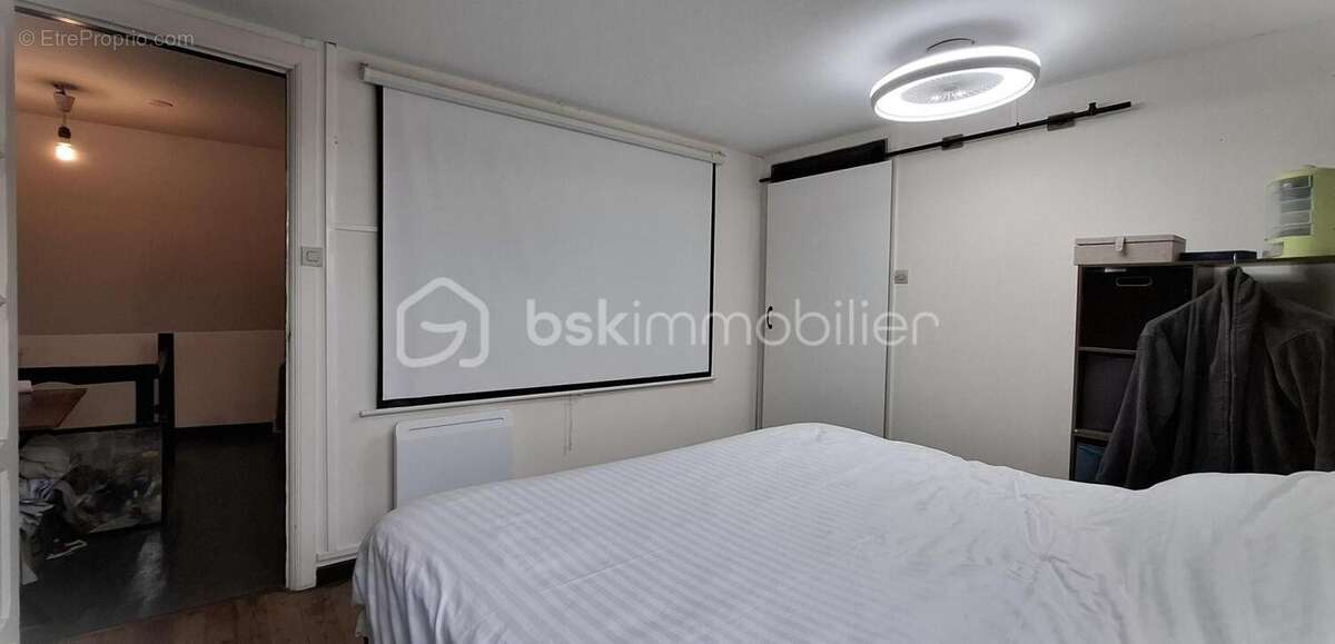 Maison entièrement rénovée, DPE C, 2 chambres, possibilité de 3 chambres, semi plain-pied, chambre au RDC - photo 6