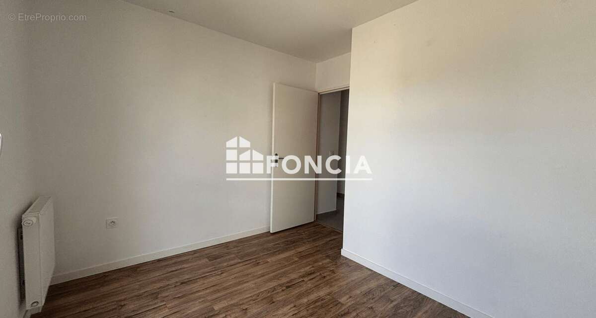 Appartement à AVRILLE