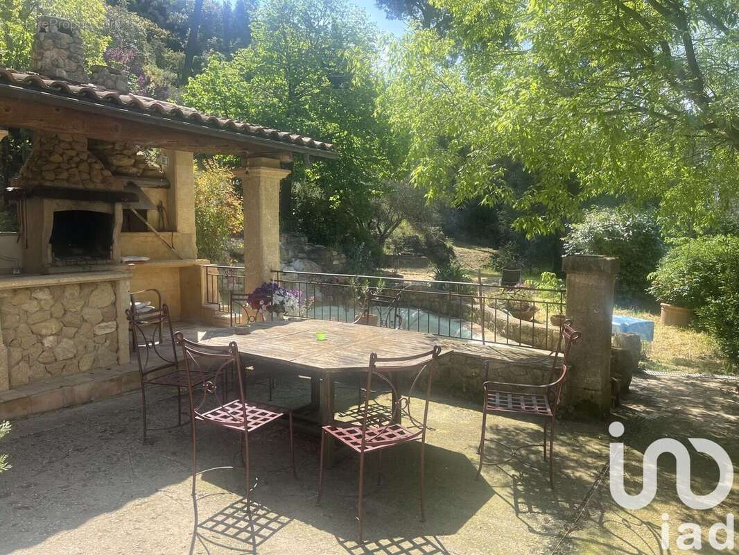 Photo 2 - Maison à PELISSANNE