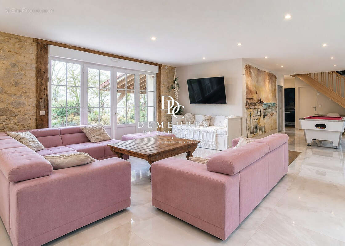 Maison 360 m² à Bazinghen  - photo 8