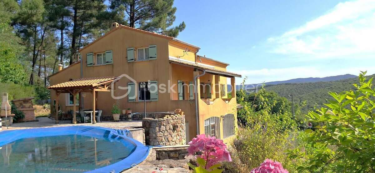 Maison à LES SALLES-DU-GARDON