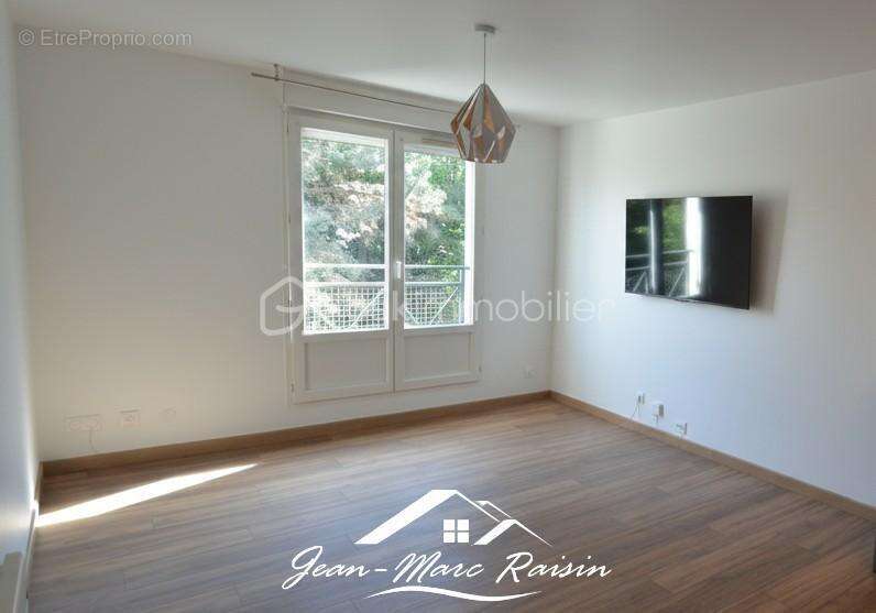 Appartement à TREMBLAY-EN-FRANCE