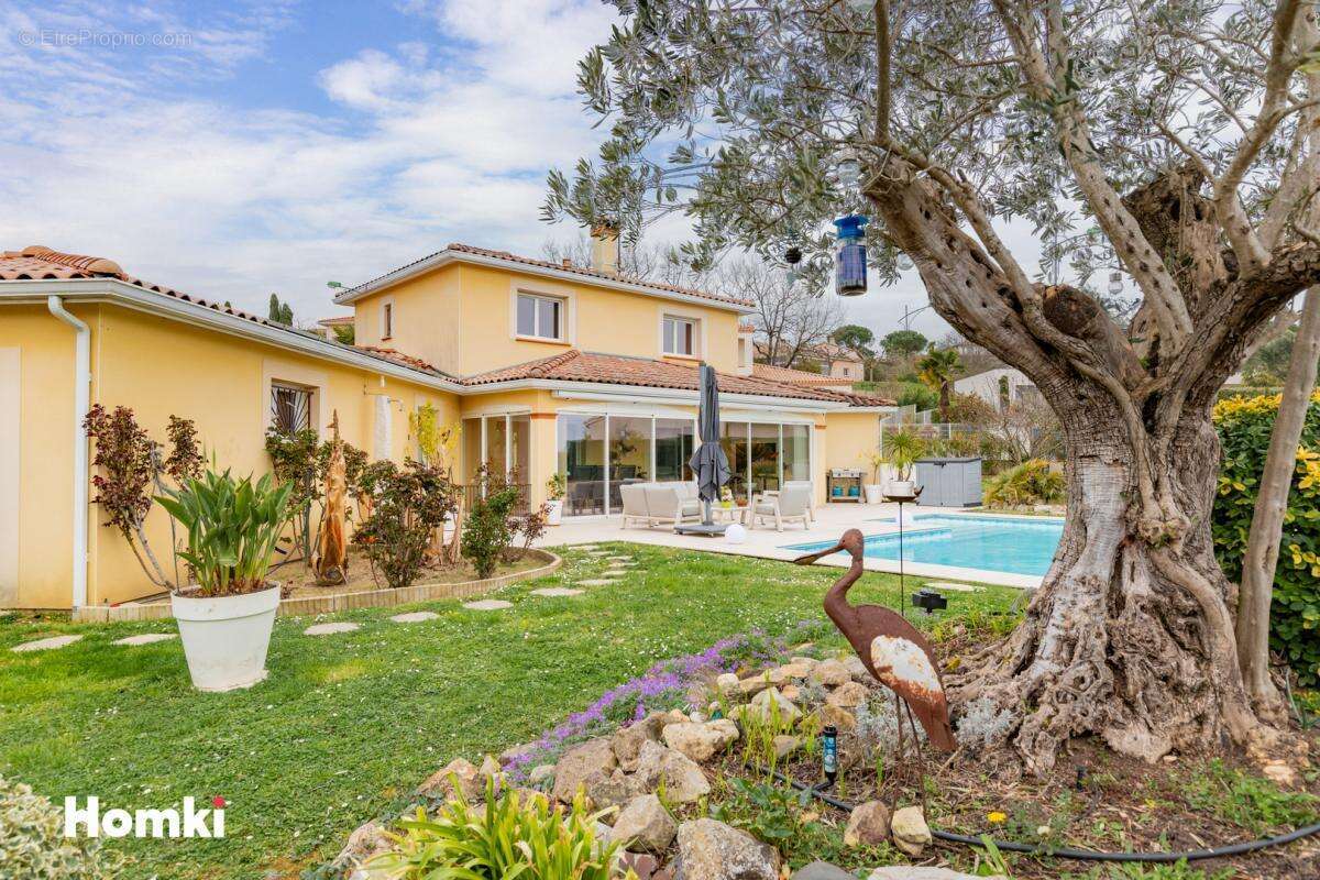 Maison à BRUGUIERES