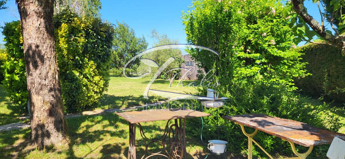 Maison à LA LANDE-DE-FRONSAC