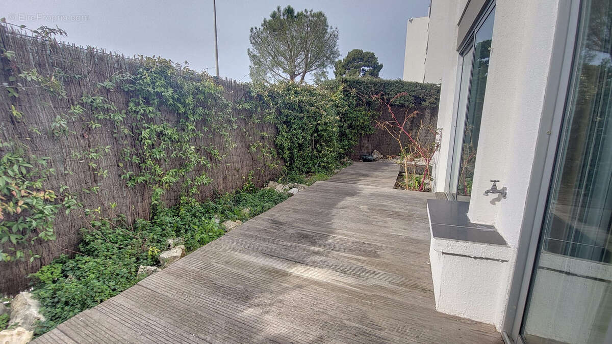 Appartement à LE CANNET