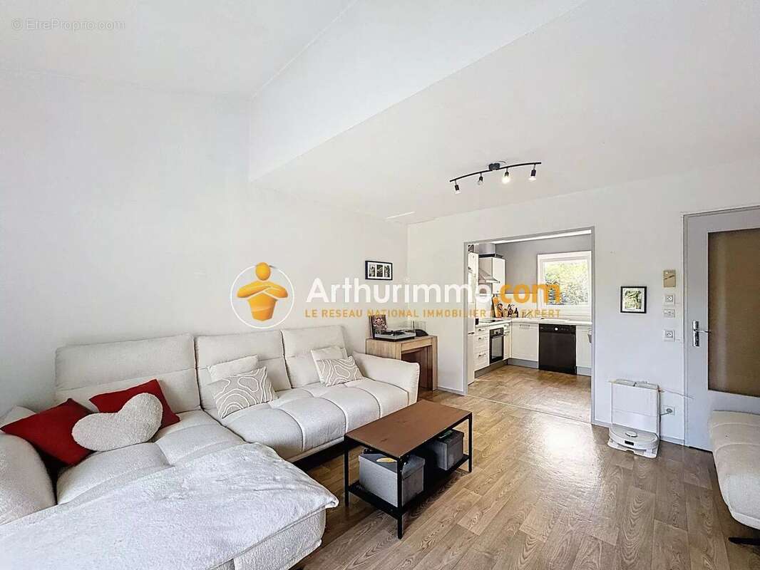 Maison à L&#039;ISLE-D&#039;ABEAU