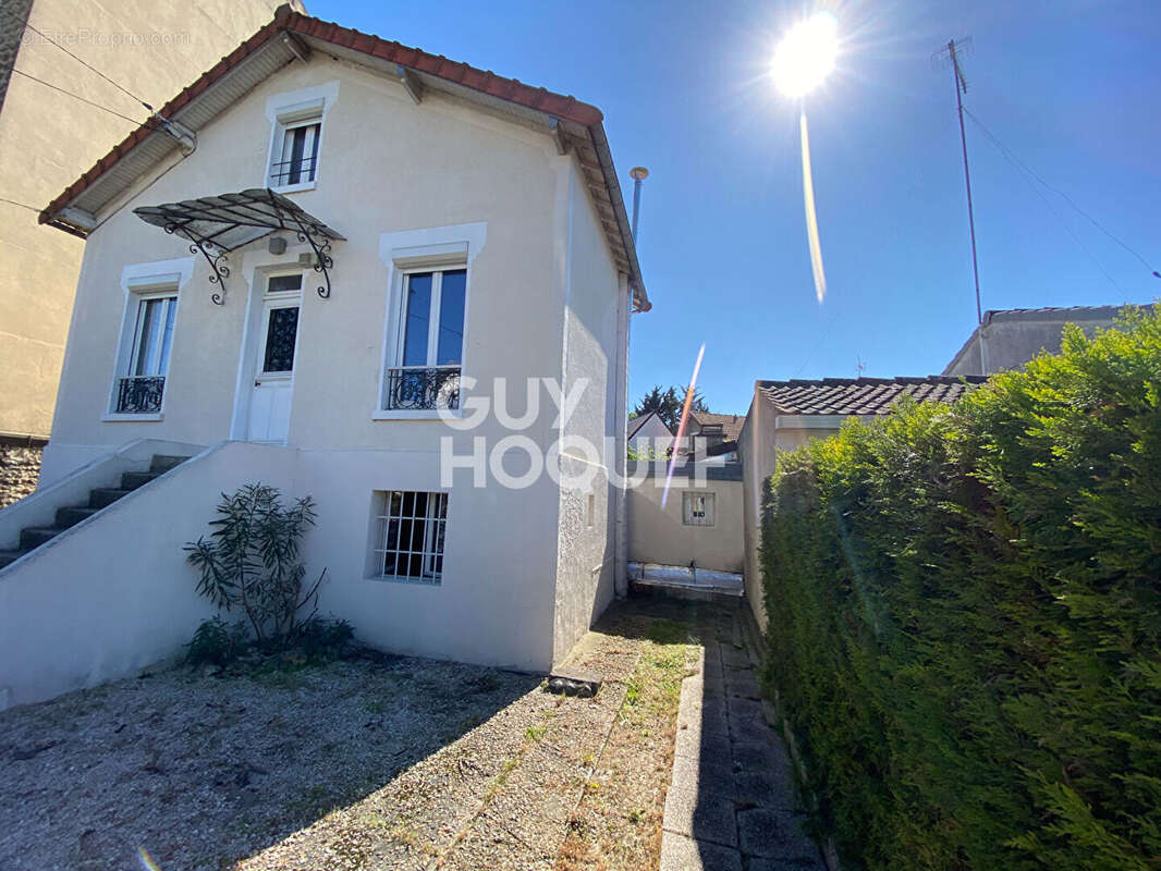 Maison à CHELLES