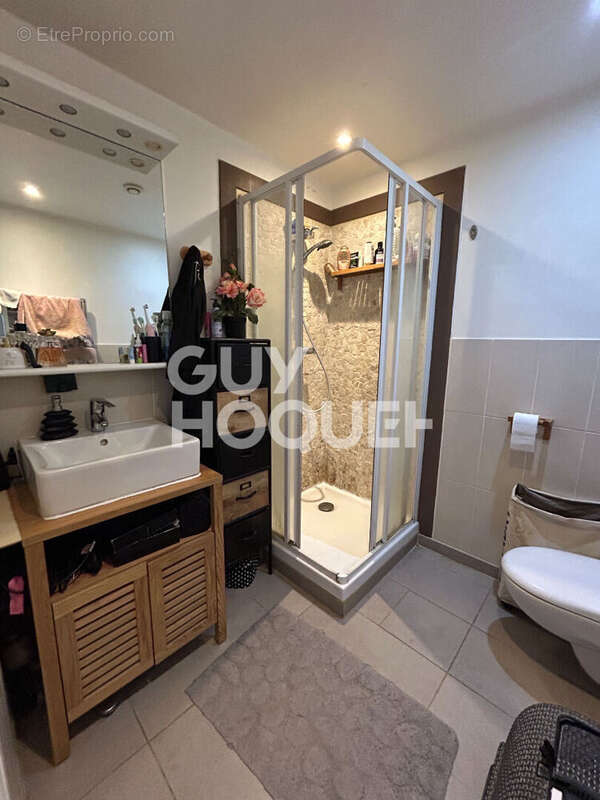 Appartement à NEUILLY-PLAISANCE