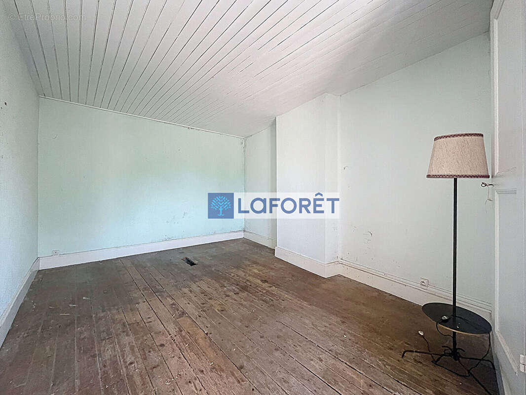 Parking à VECQUEVILLE