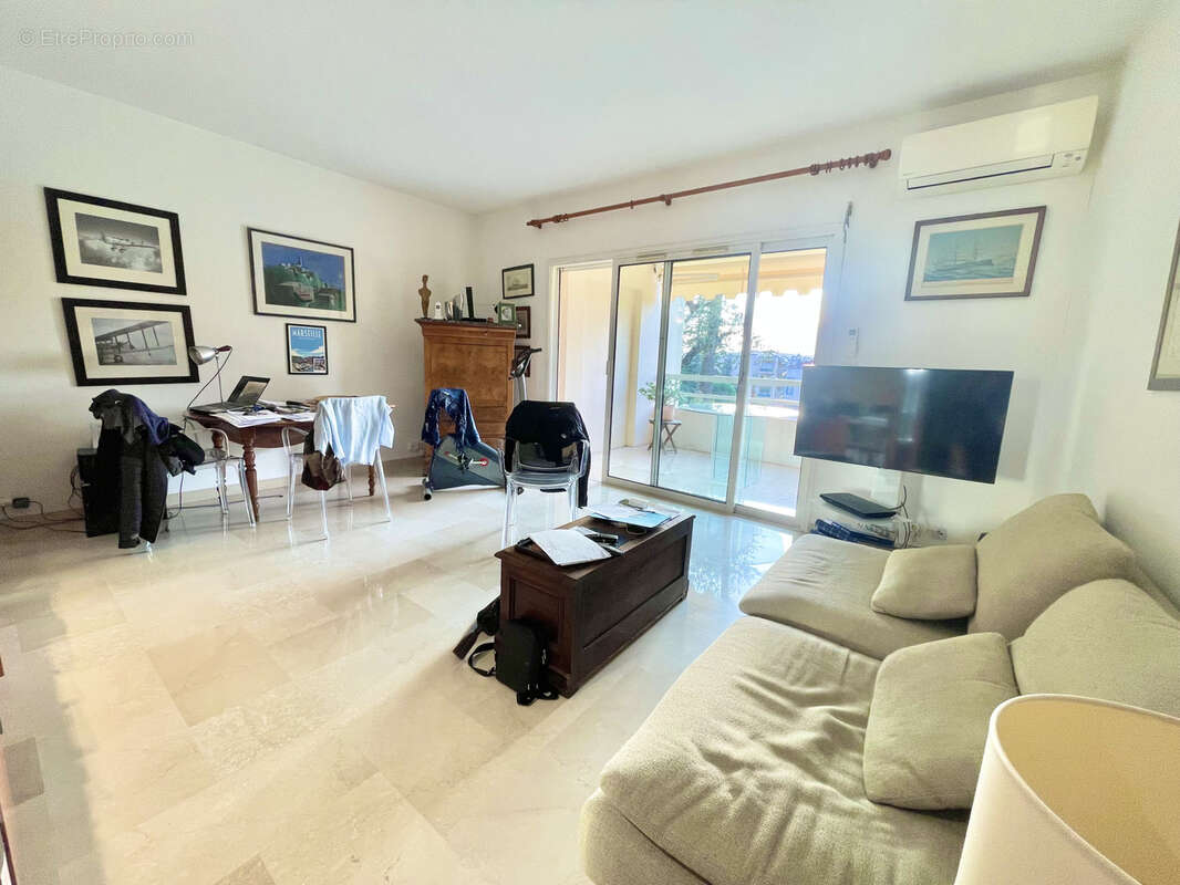 Appartement à LE CANNET