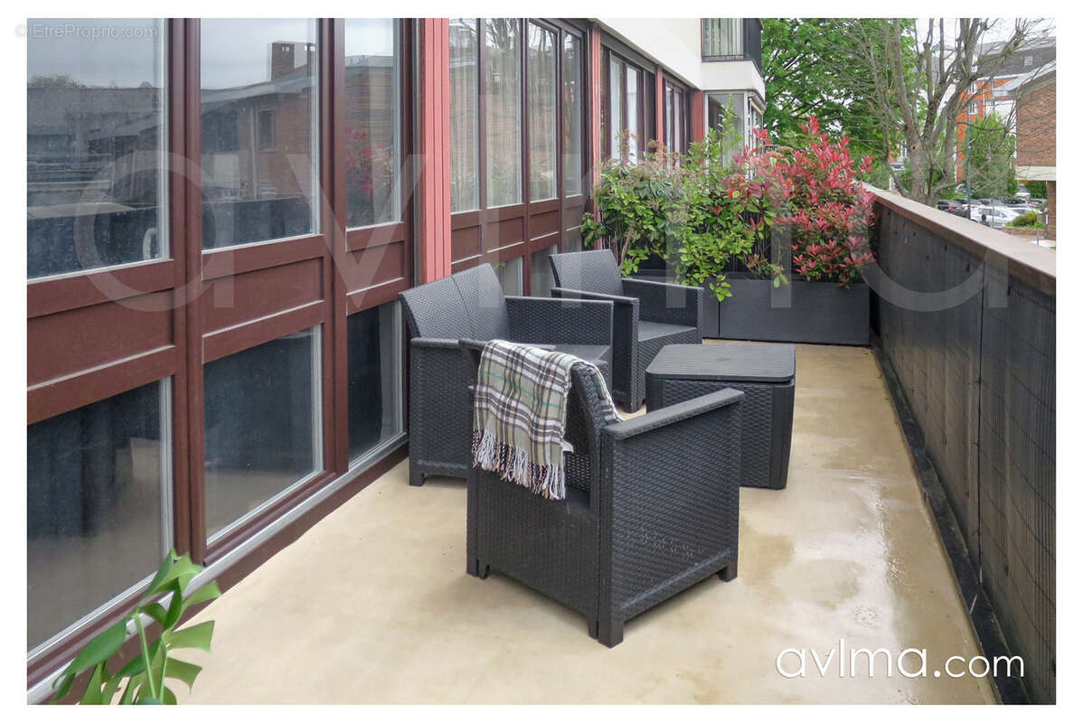 Appartement à FONTENAY-LE-FLEURY