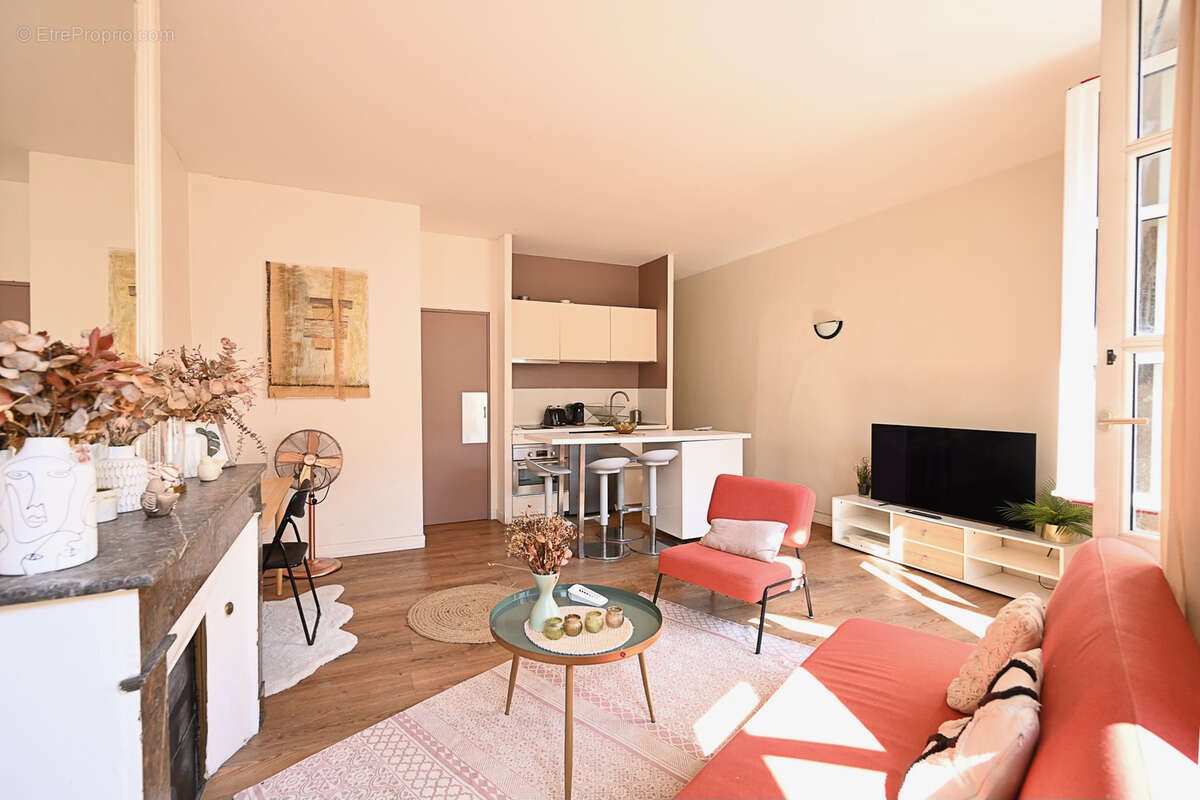 Appartement à BORDEAUX