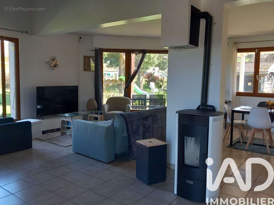 Photo 3 - Maison à LONGECHENAL