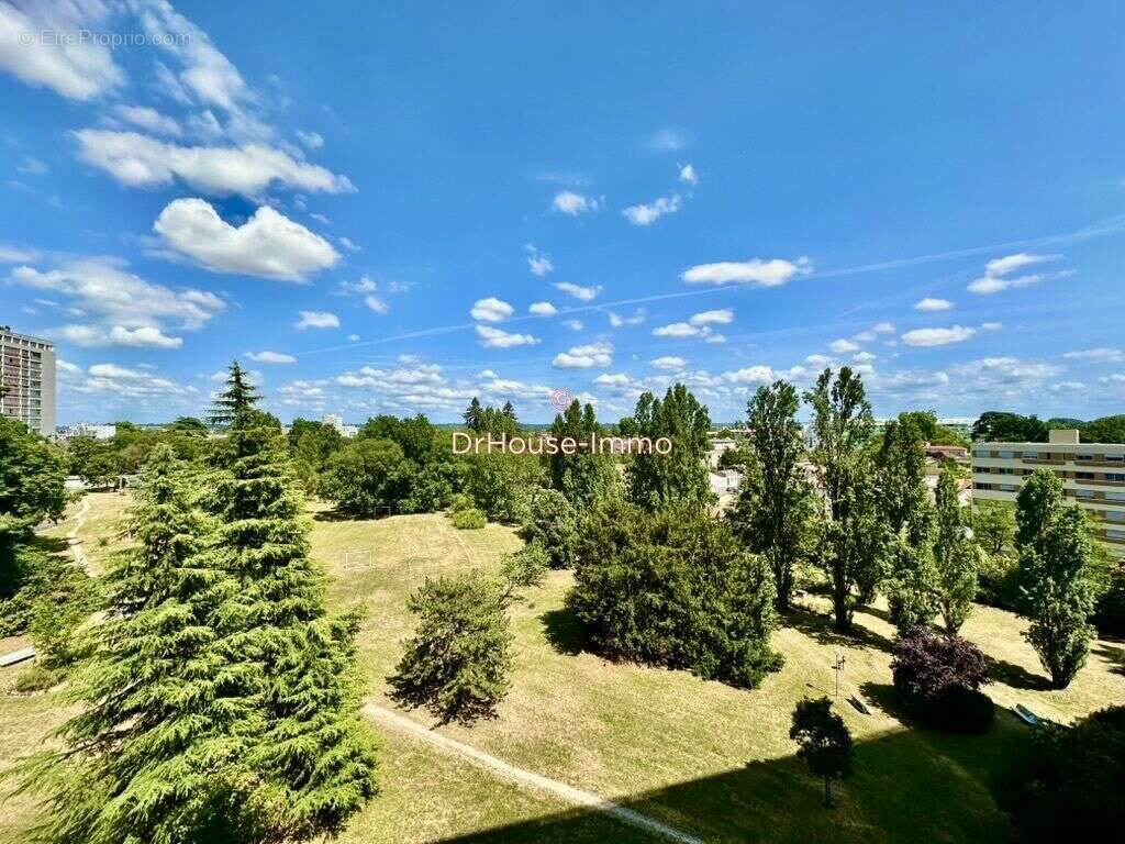 Appartement 72 m² à Talence  - photo 3