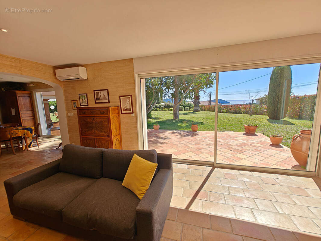 Maison à LA CADIERE-D'AZUR