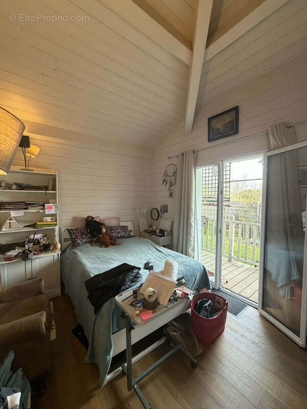 Maison à SAINT-AGOULIN