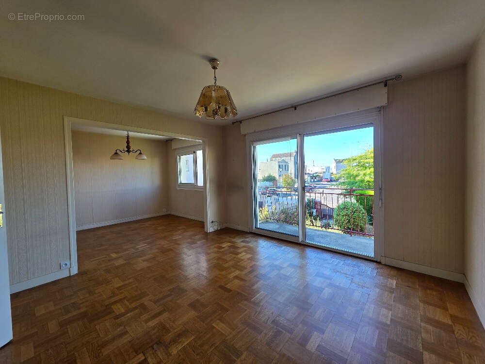 Maison à vendre - Le Havre -  Sanvic - 120 m² - 3 chambres - Garage - Vue dégagée - photo 2