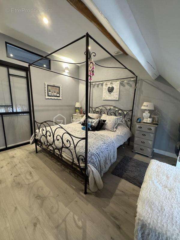 Maison briarde de charme – 146 m² – dépendances – terrain 1 350 m² – calme absolu - photo 9