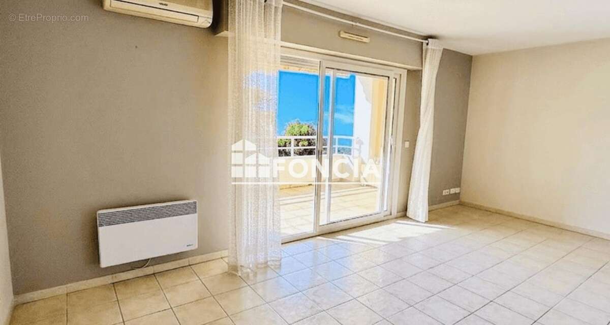 Appartement à SAINT-RAPHAEL