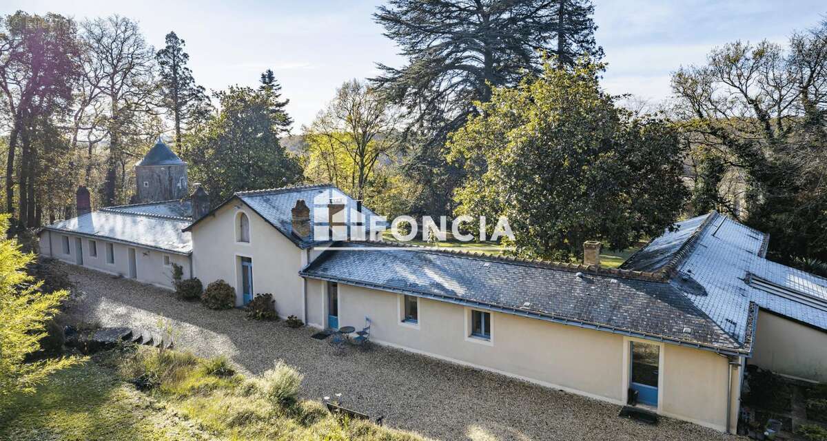 Maison à SAINT-EPAIN