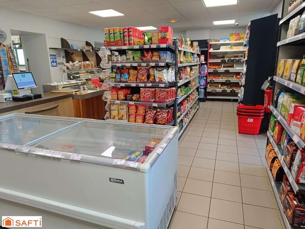 Photo 3 - Commerce à PLOUEGAT-MOYSAN