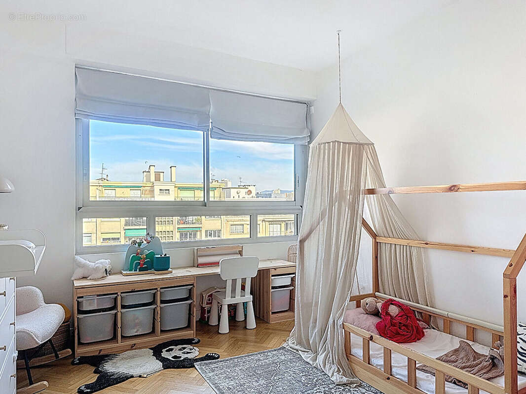 Appartement à MARSEILLE-8E