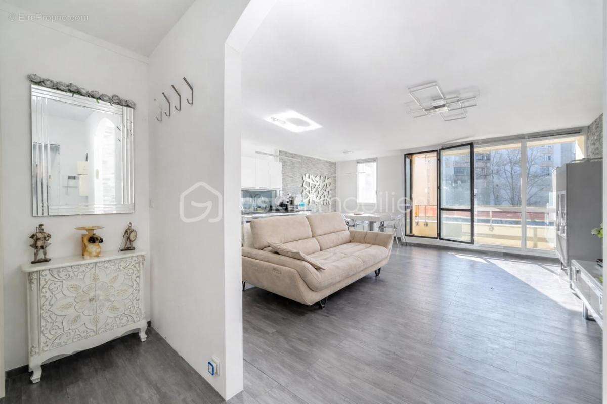 Appartement à LE RAINCY